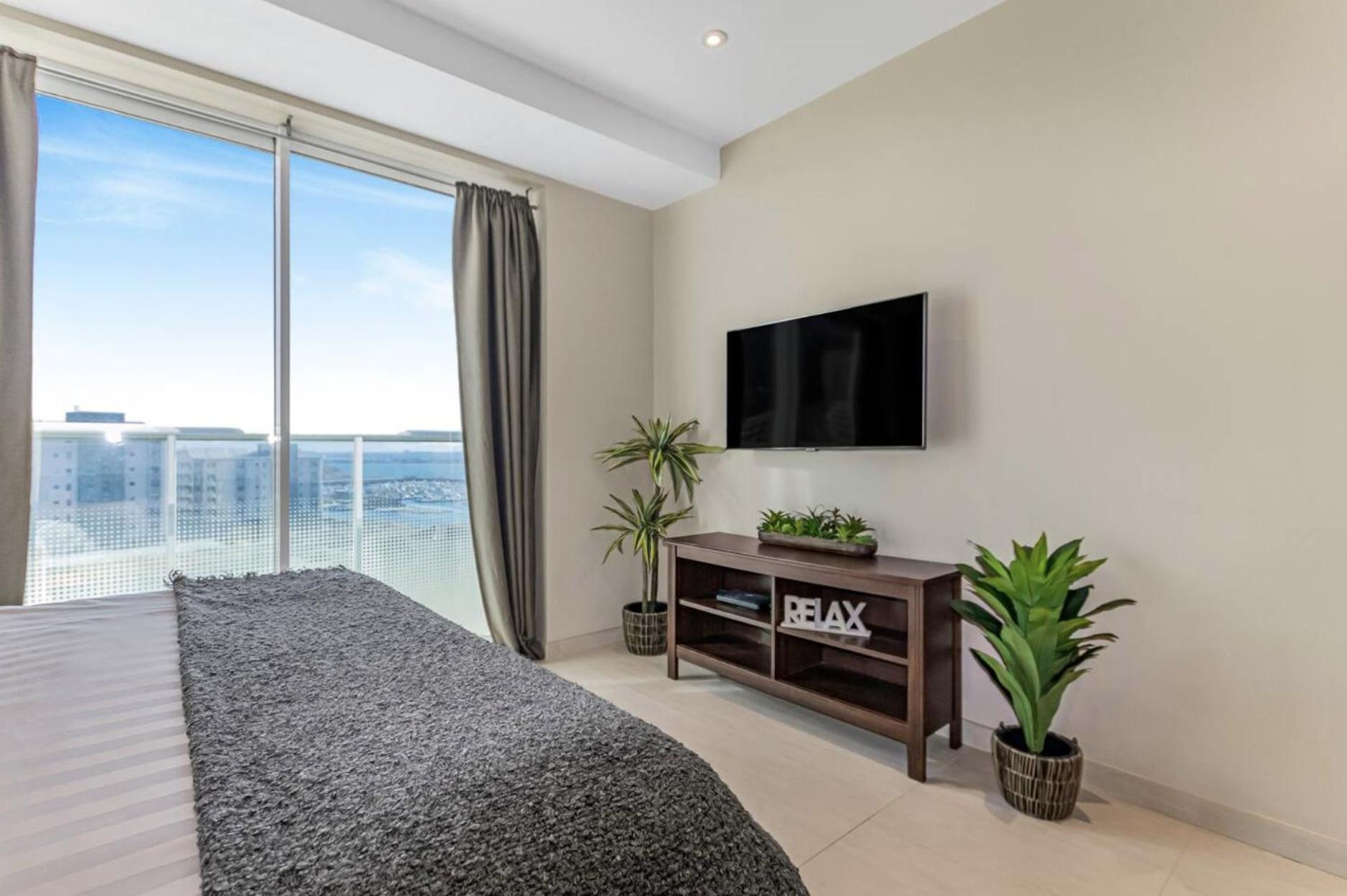 West One Studio Apartments Gibraltar Exterior photo