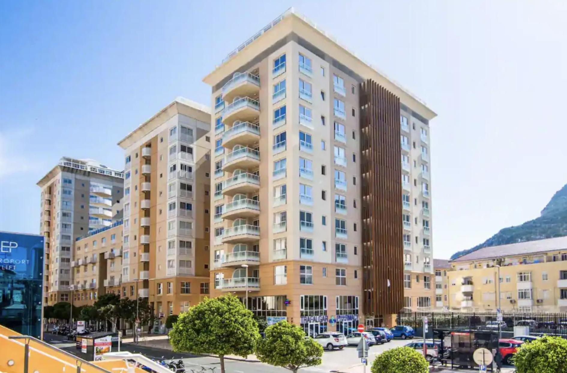 West One Studio Apartments Gibraltar Exterior photo